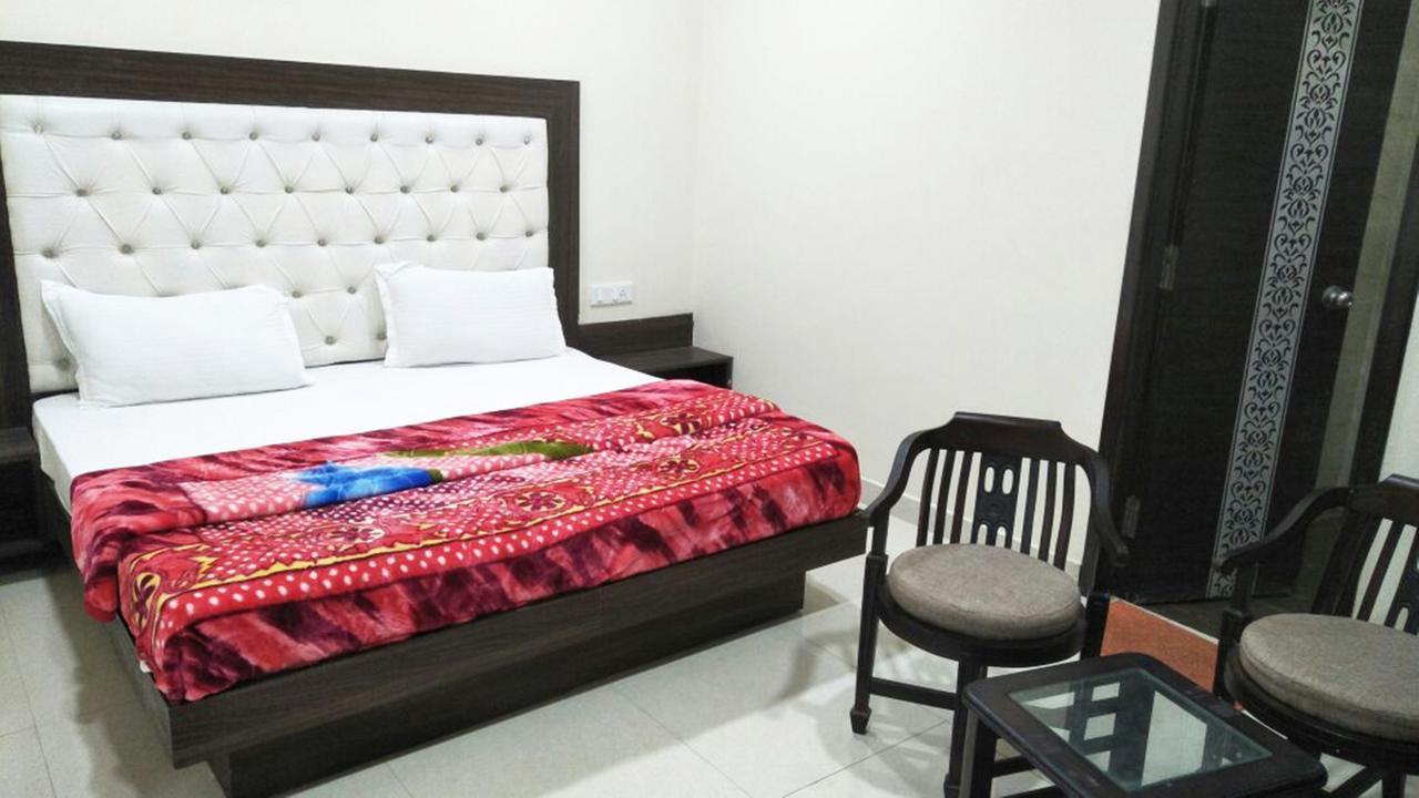 R.S Hotel & Restaurant أمريتسار المظهر الخارجي الصورة