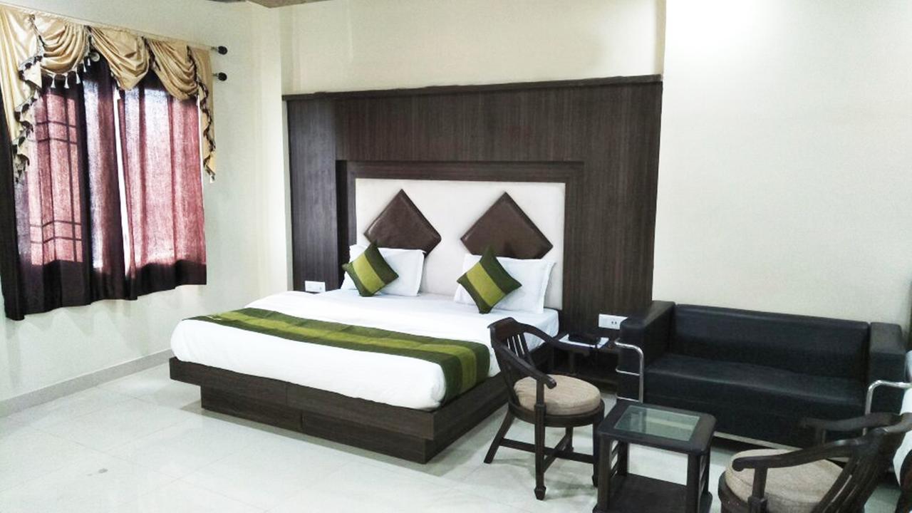 R.S Hotel & Restaurant أمريتسار المظهر الخارجي الصورة